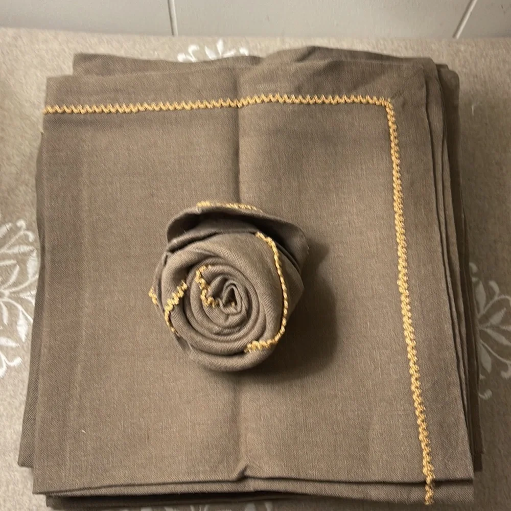 Set of 12  Linen Cocktail Napkins 21”x 21” Set of 12 Linen Placemats 19.5”x13.5” - Picture 6 of 14